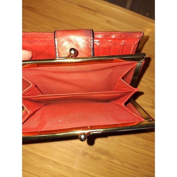 Buxton Embossed  Leather Coin Purse Wallet - Picture 3 of 10
